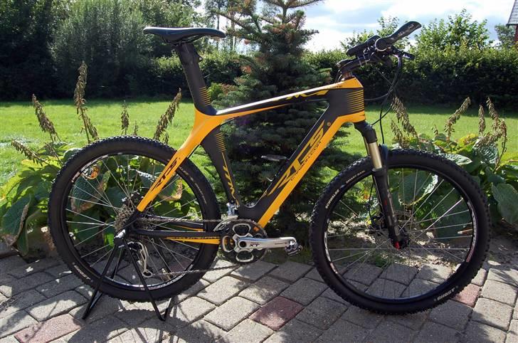 Mine cykler gennem tiden - 2010: RTS TTM1 LTD carbon ramme med Rock Shox Reba SL gaffel, Shimano XT 27 gear, Formula Oro K18 Hydrauliske Skivebremser og Taurus 2000 hjul. billede 33