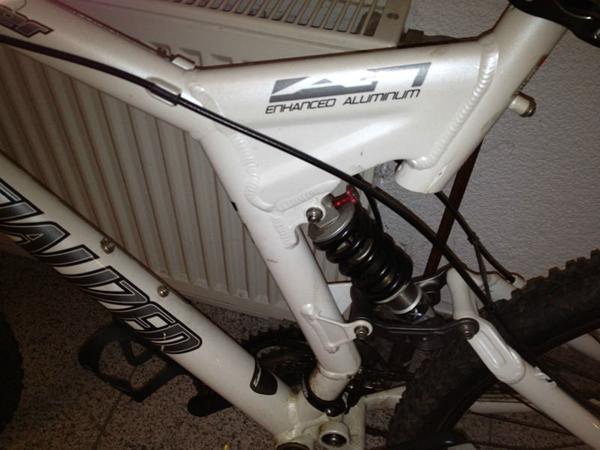 Fullsuspension Rear Shock Bagdæmper 