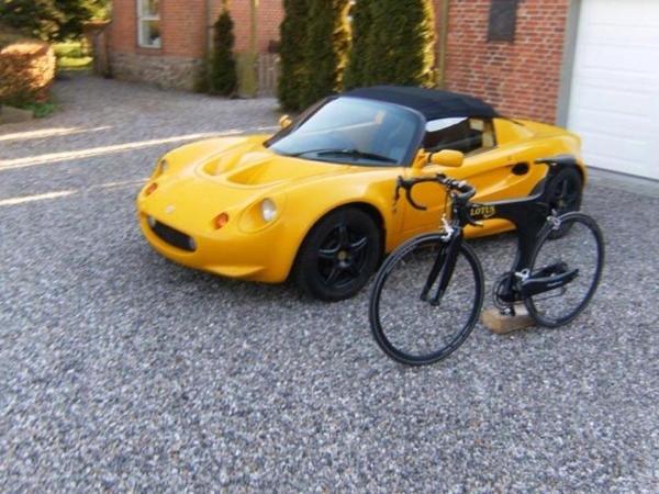 Tyveri af unik Lotus Sport 110 Carbon cykel