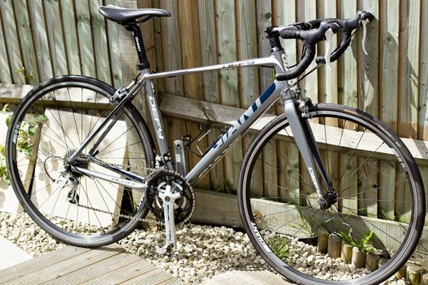 GIANT Defy 5 2014