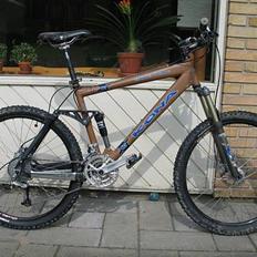 Kona Dawg Primo 2005