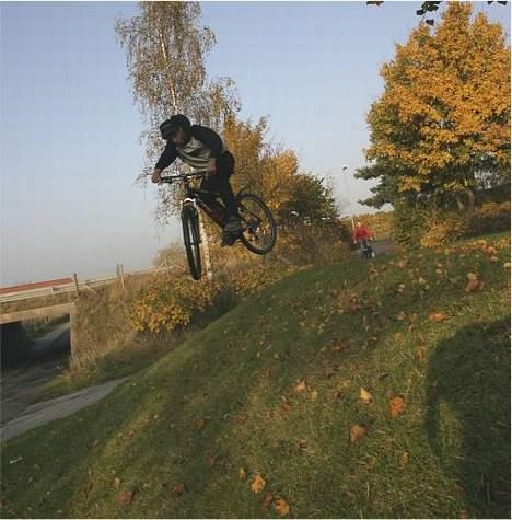 Felt fs 800 - Dirtjump hehe  billede 5