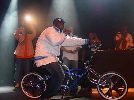 No-Name Slowrider - Cyklen blev udlånt til TEK som optrådte til TookIt HIPHOP koncert I Århus billede 5