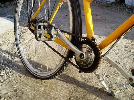 Kildemoes Butterfly - Kædeskærmen faldt også af. Det er ikke meget dyre cykler kan holde til... billede 7