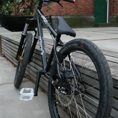 Spank Smoke LTD SOLGT!