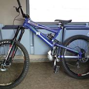 Mongoose Black Diamond Triple