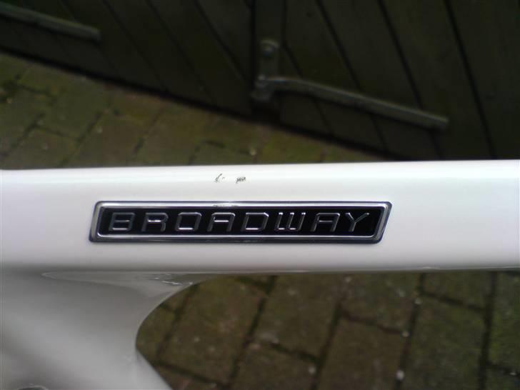 Avenue Broadway **Stjålet** - Det er ikke en skramme, men bare skidt :)  billede 9