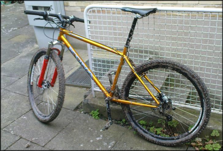 Kona Explosif - Jojo det er en cykel der bliver brugt, det er ikke en udstillingscykel.. billede 7