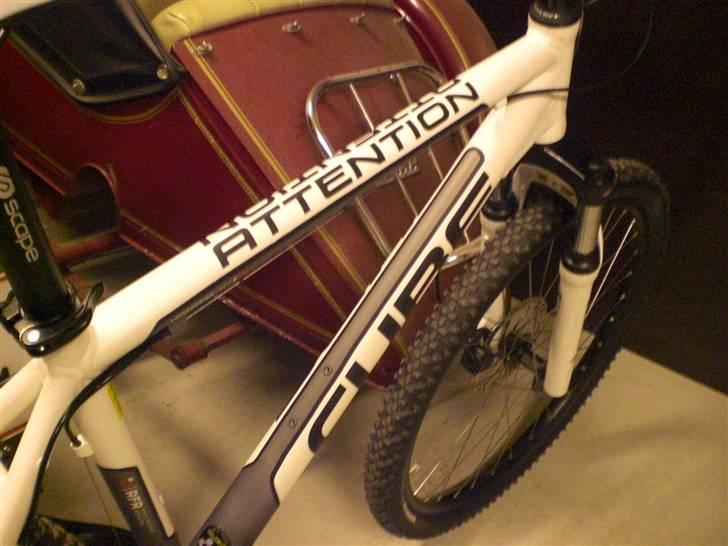 Cube Attention [2008] billede 5