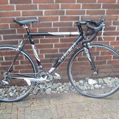 Trek 1000 Tiagra