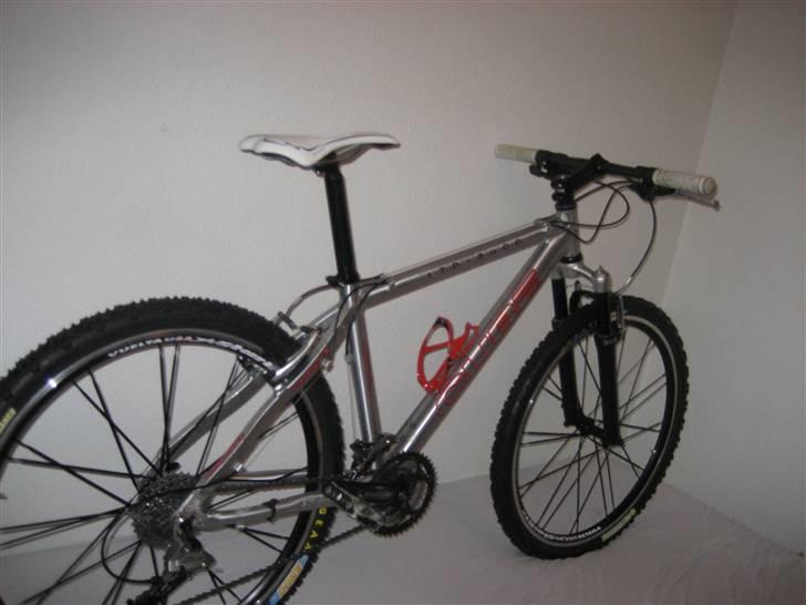 Cube ltd 2000 billede 3