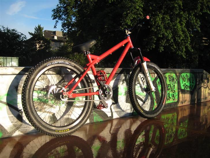 24 Bicycles EVIL D.O.C billede 1