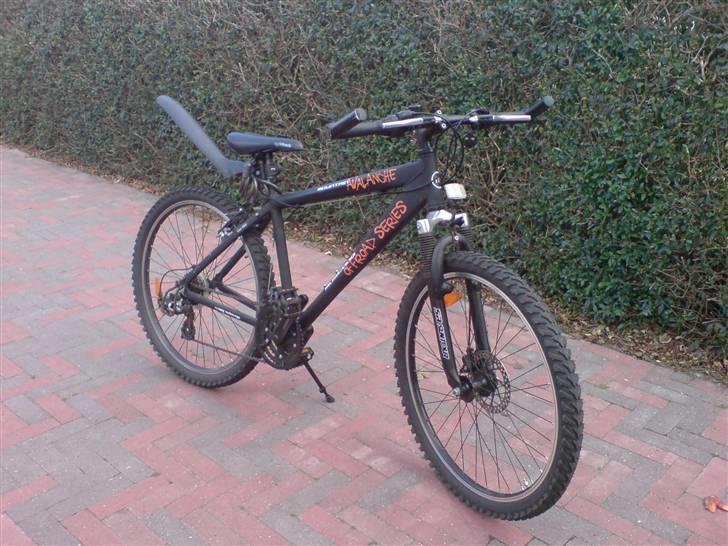 Mustang Avalanche offroad series - Forfra billede 1