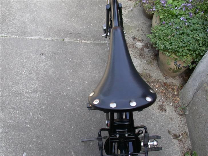 Bugatti Hjemme bygget - Ægte skind og pynte knapper i messing billede 5