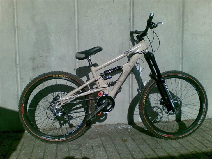 Iron Horse yakuza ojiki billede 2