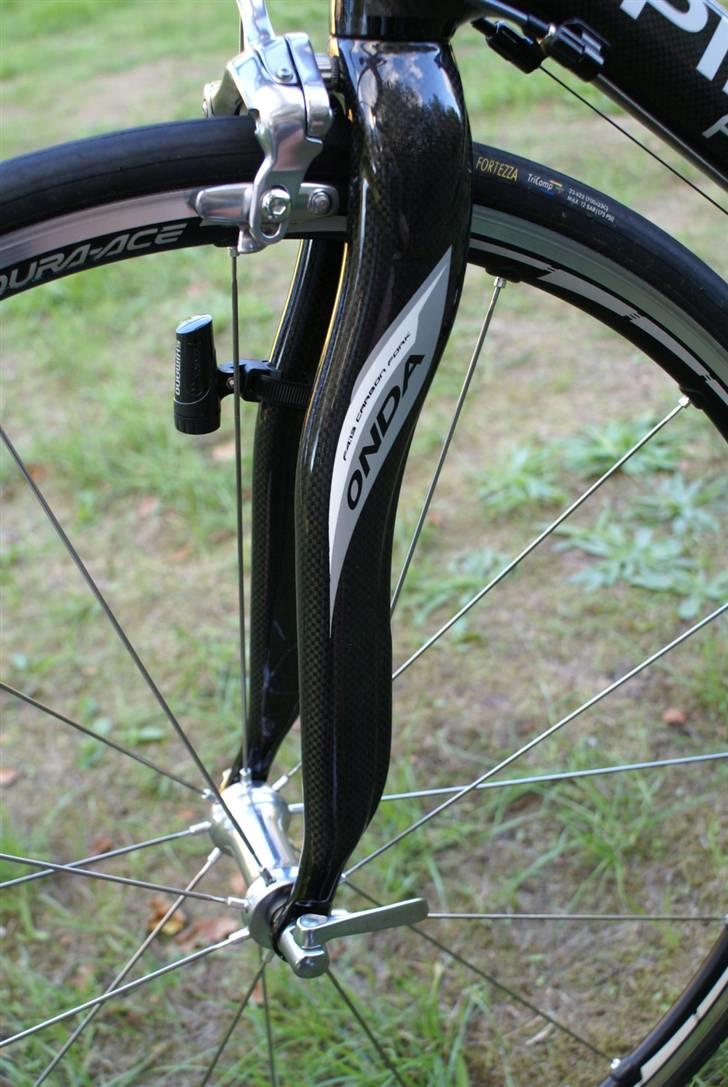Pinarello F4:13  - ONDA forgaffel, stiv og god komfort i en del billede 13