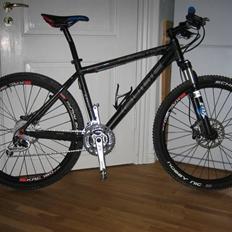 Cube CUBE REACTION XT BLACK