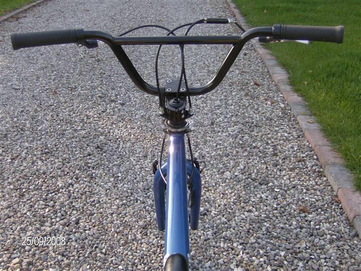 Active BMX  - styret fra min vinkel billede 9