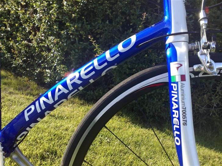 Pinarello Treviso - Rammen er et stykke kunst. Og så vejer hele cyklen helt utroligt lidt billede 4