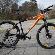 Trek 6 series SLR