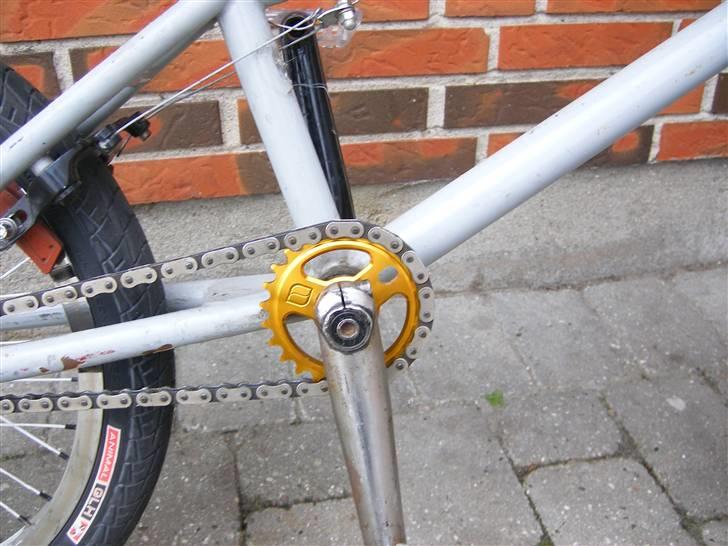Wethepeople Addict/Akira billede 2