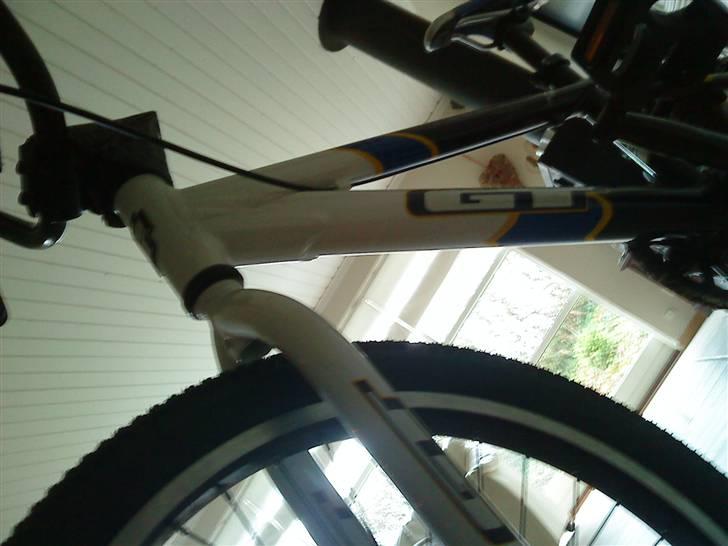 GT Power Series Pro 08 SOLGT billede 3