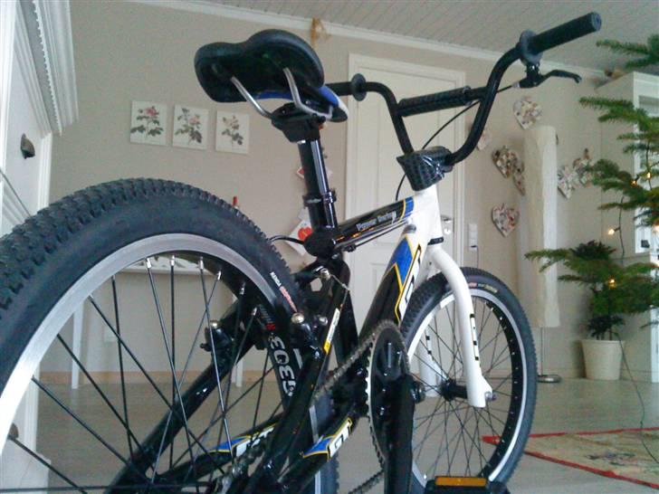 GT Power Series Pro 08 SOLGT billede 4