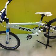 One Bicycles alu. pro xl ( solgt )