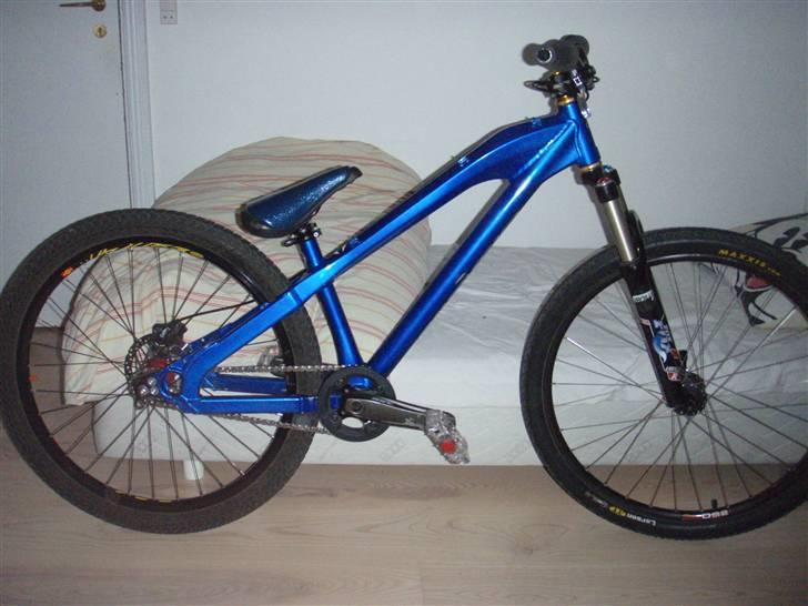 Santa Cruz Jackal SOLGT billede 1
