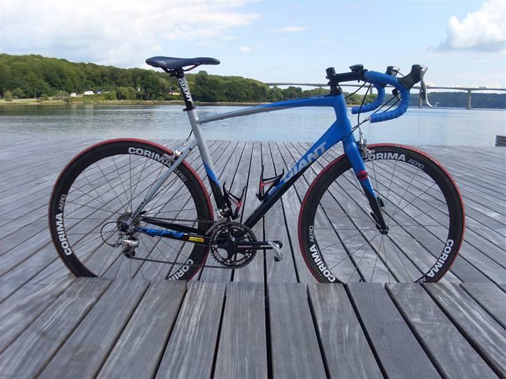 Giant Defy 3 billede 1