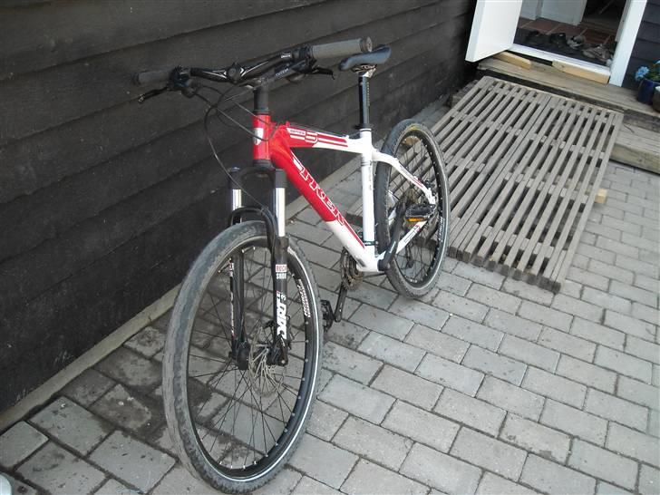 Trek 6300 disc wsd - NY PUDSET billede 2