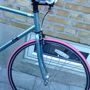 Fuji Track Street Fixie-bike