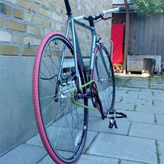 Fuji Track Street Fixie-bike