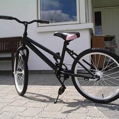 24 Bicycles Evil D.O.C