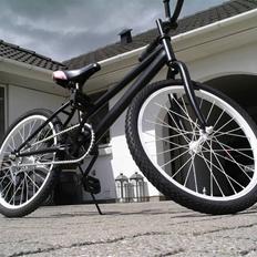 24 Bicycles Evil D.O.C