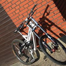DK Bikes Balfa BB7
