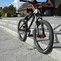 Identiti P-60  SOLGT