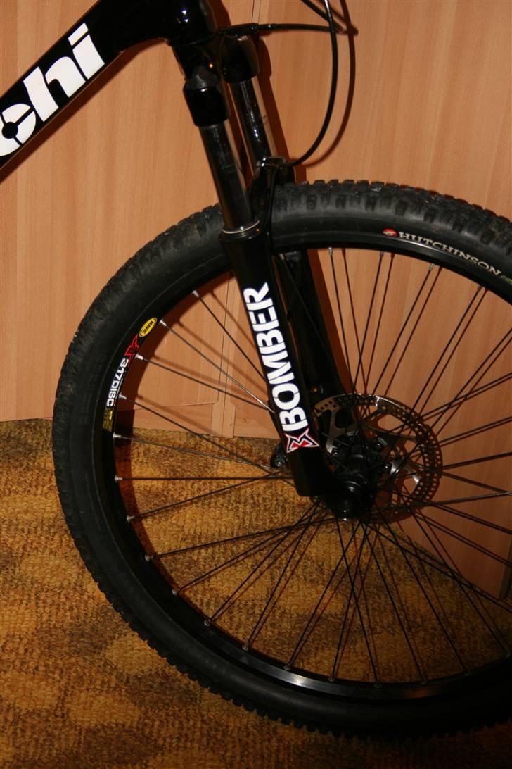 Bianchi Mutt 7400 - Oktober 2010 - Forgaflen med ny decal billede 2