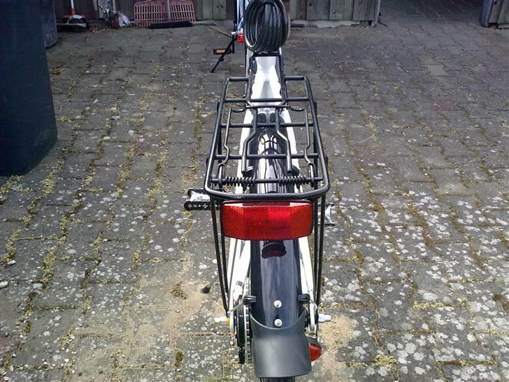 Busetto citybike - bagagebærer fra fri cykler (lorte butik). og reflekt fra t-hansen... billede 10