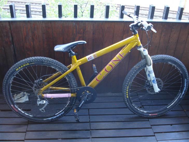 Corratec C-ONE - Dusino-cyklen som en ven har opkaldt den. Min første ged, og jeg er allerede helt forelsket! billede 1
