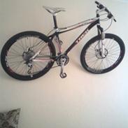 Trek 8000