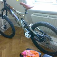 Specialized BigHit FSR I "TIL SALG"