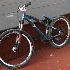 GT Ruckus SX SOLGT
