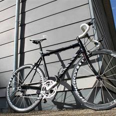 Canyon F10 Ultimate CF Carbon