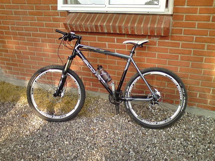 scott scale 40 price