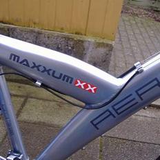 Maxxum 7100