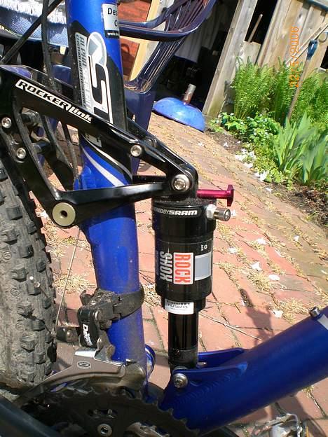 Trek Fuel 80 - Bagdæmper billede 3