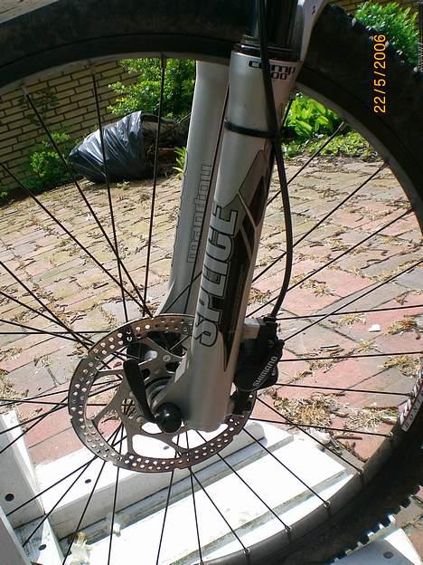 Trek Fuel 80 - Fordæmper billede 4