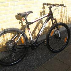 Trek 4200