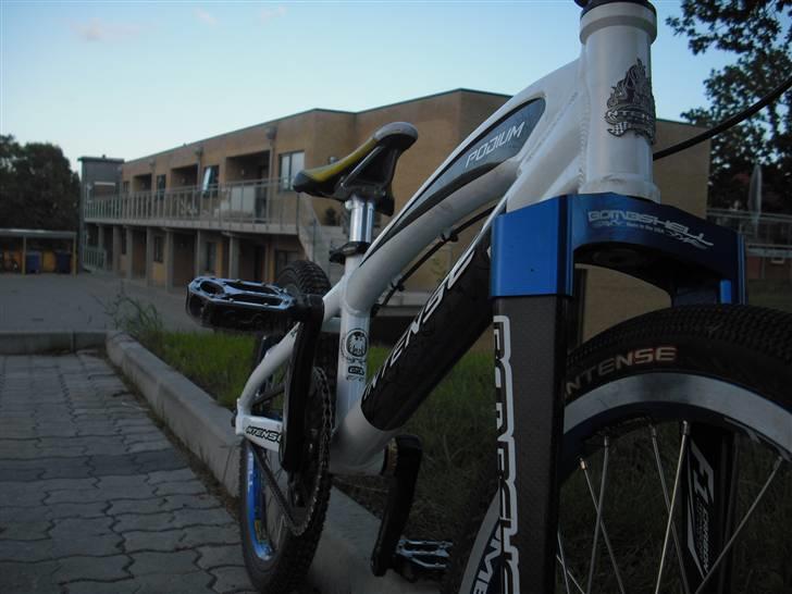 Intense Podium Pro XL 09 billede 12